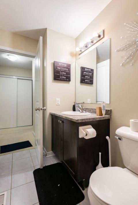 Mannys Place Ottawa Extérieur photo